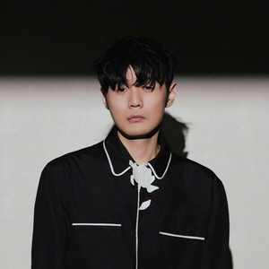 默认封面图片描述