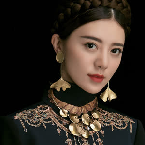 默认封面图片描述