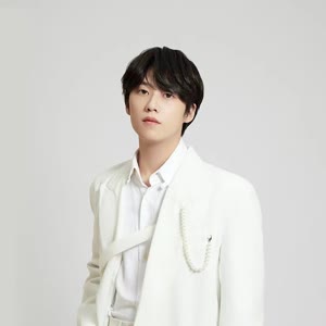 默认封面图片描述