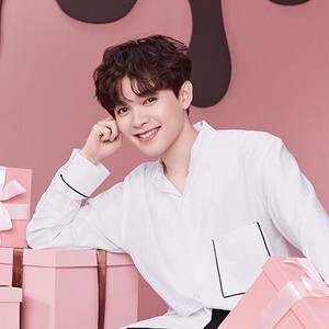 默认封面图片描述