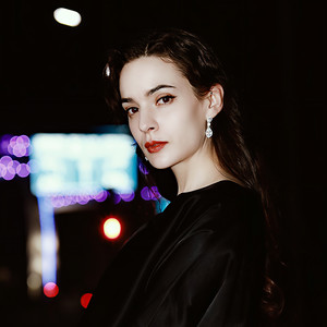 默认封面图片描述