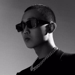 默认封面图片描述