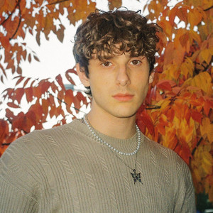 默认封面图片描述