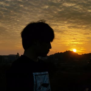 默认封面图片描述