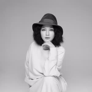 默认封面图片描述