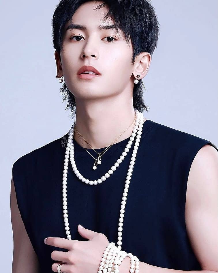 默认封面图片描述