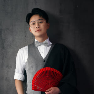 默认封面图片描述